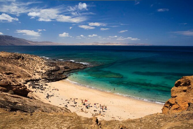 Roundtrip Ferry Transfer to La Graciosa with Free Wifi - Choosing Your Times: Outbound and Return Without the Guesswork
