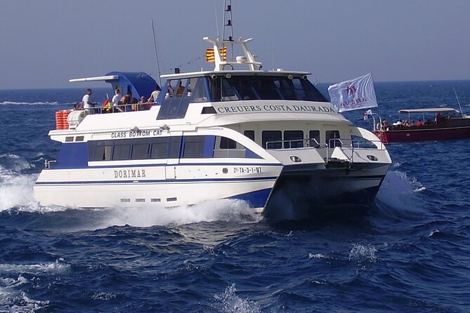 Salou to Cambrils Round Trip Ferry - The Cambrils drop-off: how to make a short stop feel useful