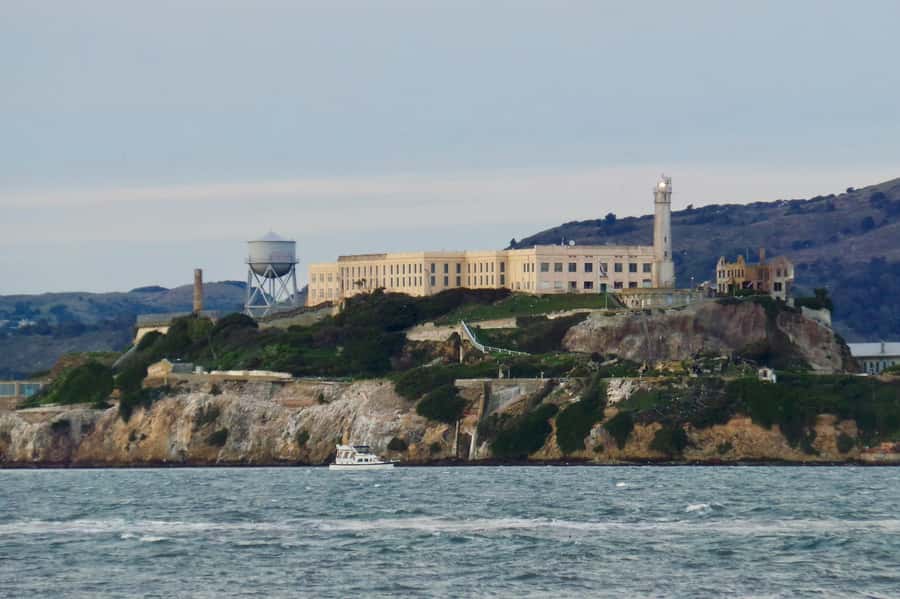 San Francisco: Alcatraz Ticket, Ferry, & Self-Guided App - Comfort and surprises: flies, wind, and the real island conditions