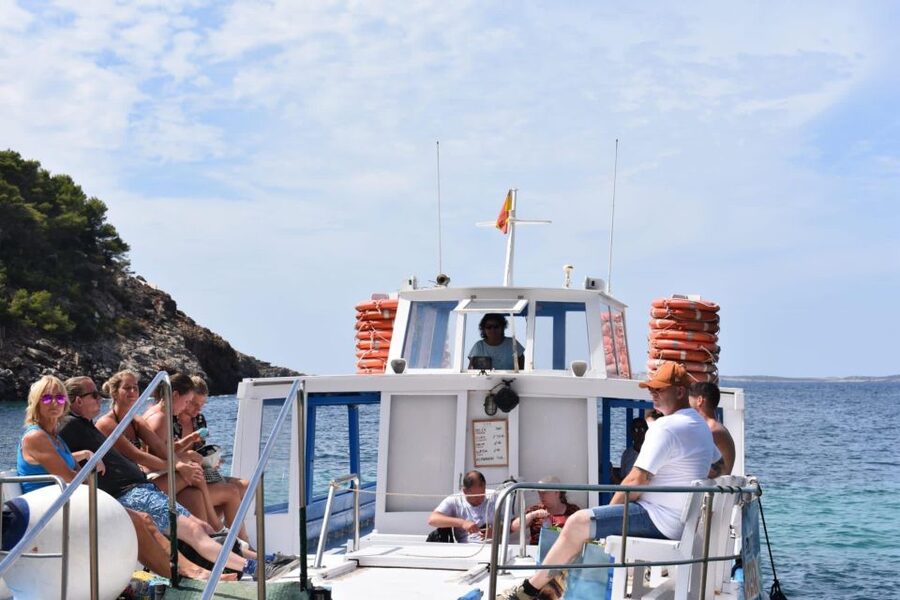 Sant Antoni: Round-Trip Ferry Transfer to Cala Salada Beach - Who Should Book This Ferry Trip (And Who Might Skip It)