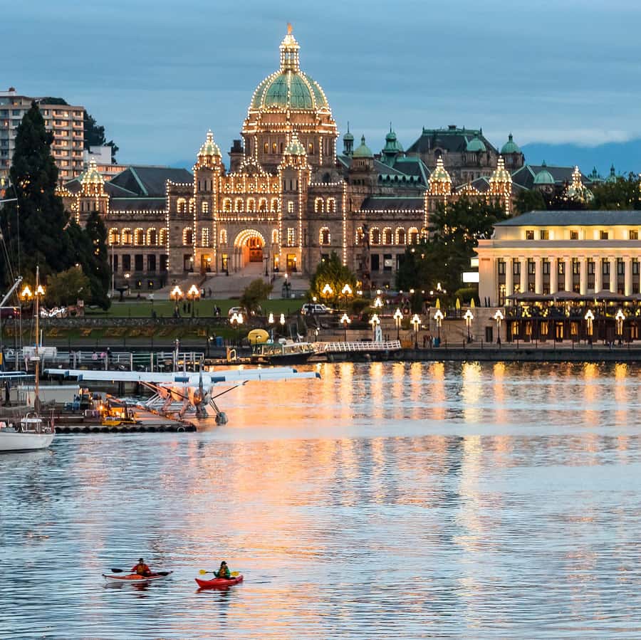 Seattle: Victoria, BC Round-Trip Ferry Tour - Downtown Victoria Walks: Historic Streets, Shops, and Easy Planning