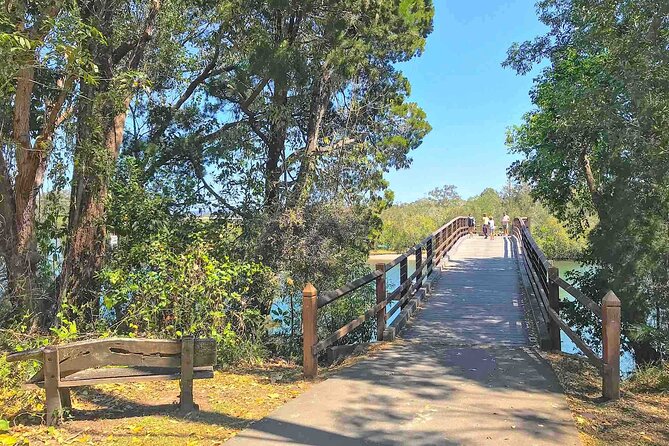 Secrets of Noosa Tour with Oceanview Lunch, Nature & Noosa River Ferry - Stop 1: Noosaville organic marketplace for an easy morning start