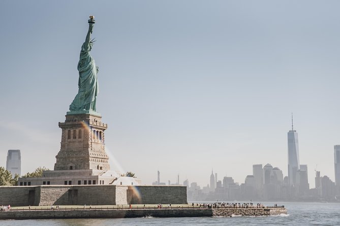Statue of Liberty and Ellis Island Guided Tour with Ferry - Ellis Island for the 4-hour option: stories you can actually follow