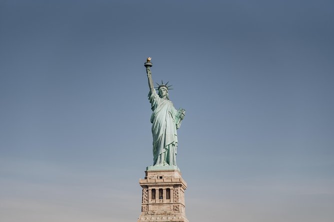 Statue of Liberty and Ellis Island Guided Tour with Ferry - Timing tips that save your day