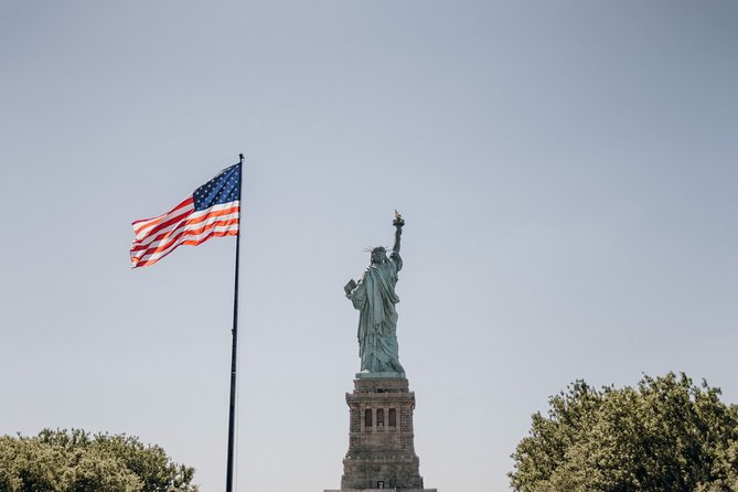 Statue of Liberty and Ellis Island Guided Tour with Ferry - Who should book this tour