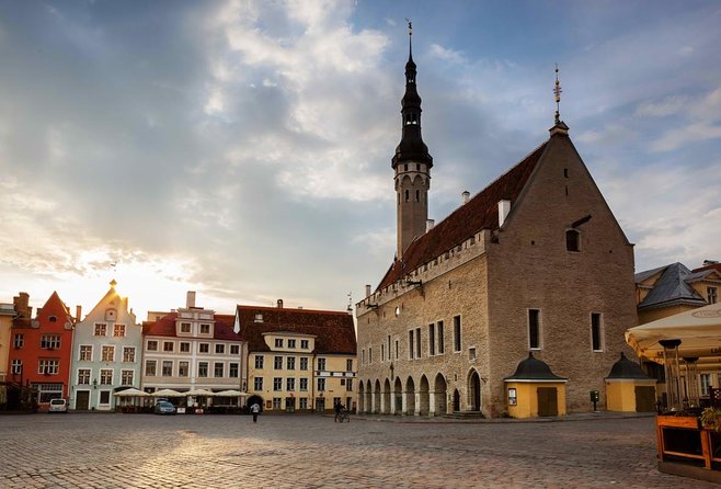 Tallinn Day Tour from Helsinki (Ferry Tickets+ Guiding+ Own Time) - Key things that make this Tallinn day trip click