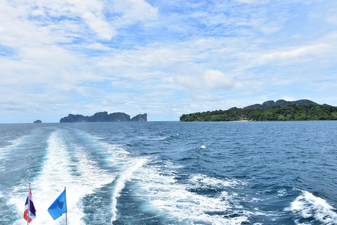 Travel from Koh Phi Phi to Krabi by Ferry/Speedboat - The onboard experience: seats, air-conditioning, and premium comfort