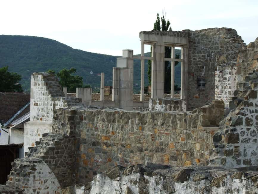 Visegrád Hike & Castle Tour with Ferry from Budapest - The Panoramic Train Ride: Why the Danube Looks Better From Rails